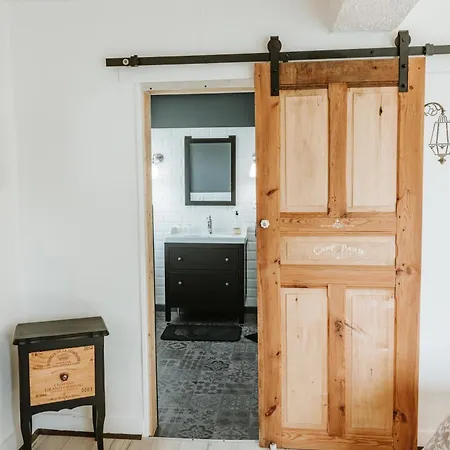 Bed & Breakfast Relais Des Combrailles *